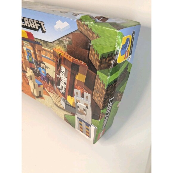 Lego Minecraft The Trading Post 21167 Building Set 5 Figurines Retired New! Gift - Picture 2 of 7